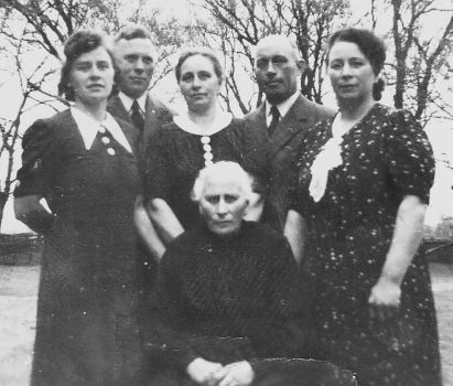 <br>um 1949