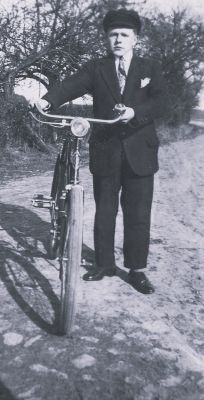 <br>um 1936